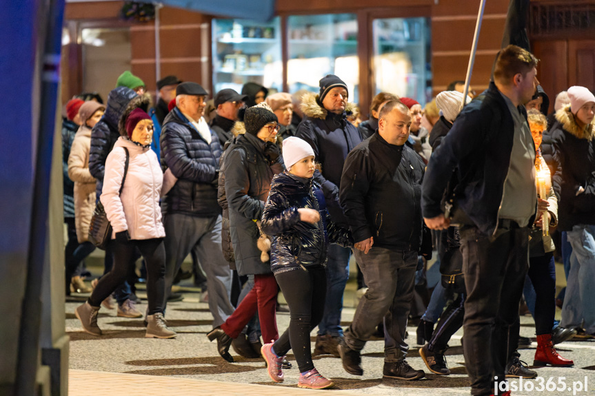 Ulicami Jasła przeszła Droga Krzyżowa