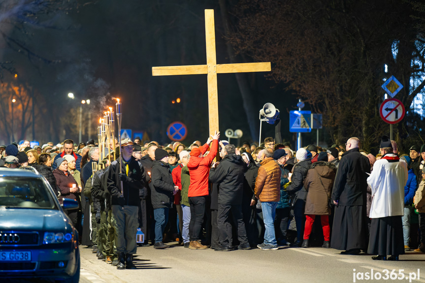 Ulicami Jasła przeszła Droga Krzyżowa