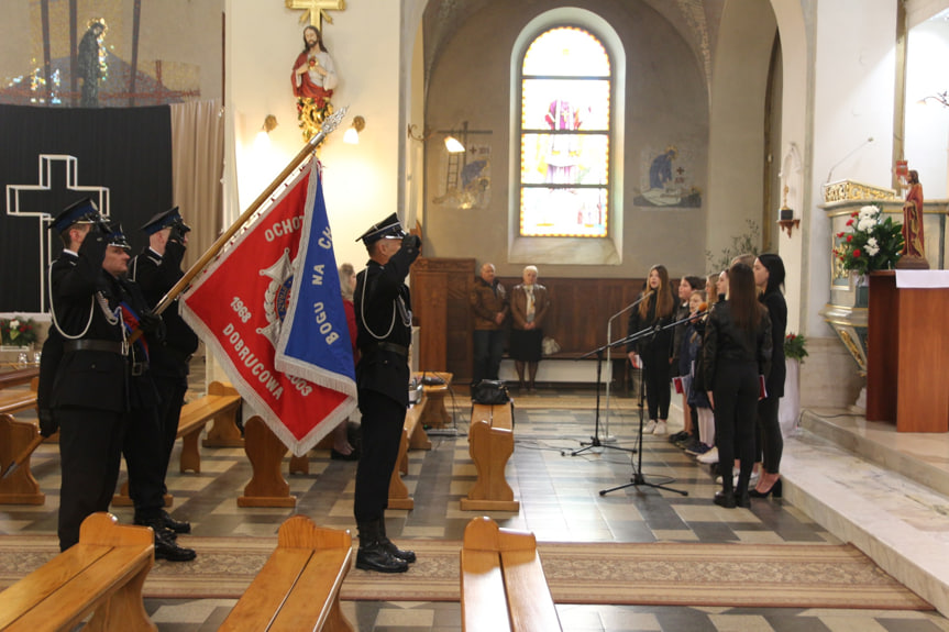 Uroczyste obchody 232. rocznicy uchwalenia Konstytucji 3 Maja w Tarnowcu