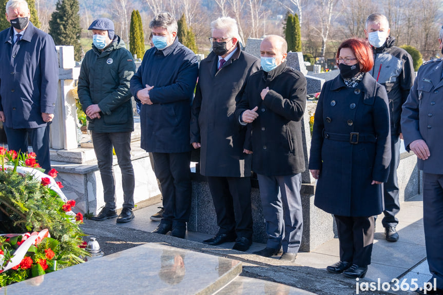 Uroczystość przy grobie senatora Stanisława Zająca