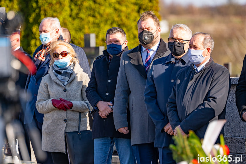 Uroczystość przy grobie senatora Stanisława Zająca