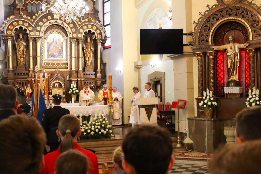 Uroczystości z okazji Dnia Strażaka w Cieklinie