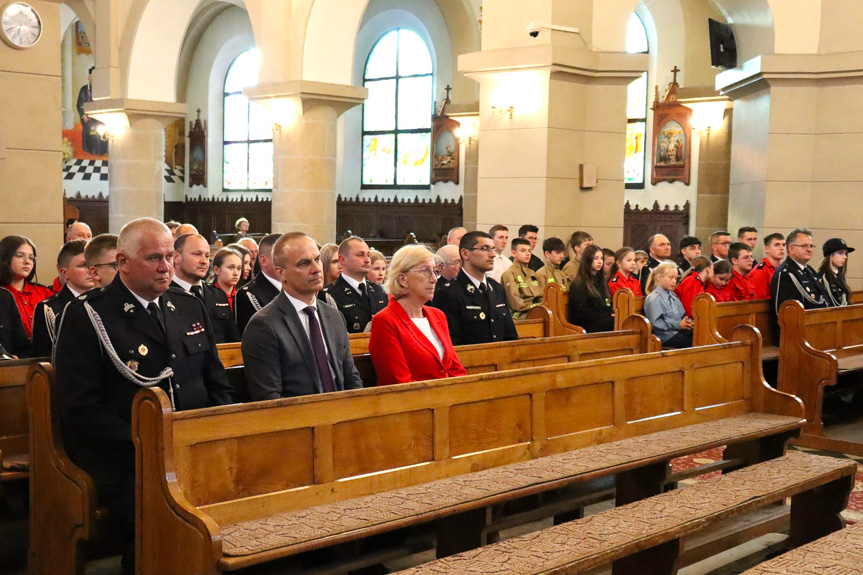 Uroczystości z okazji Dnia Strażaka w Cieklinie