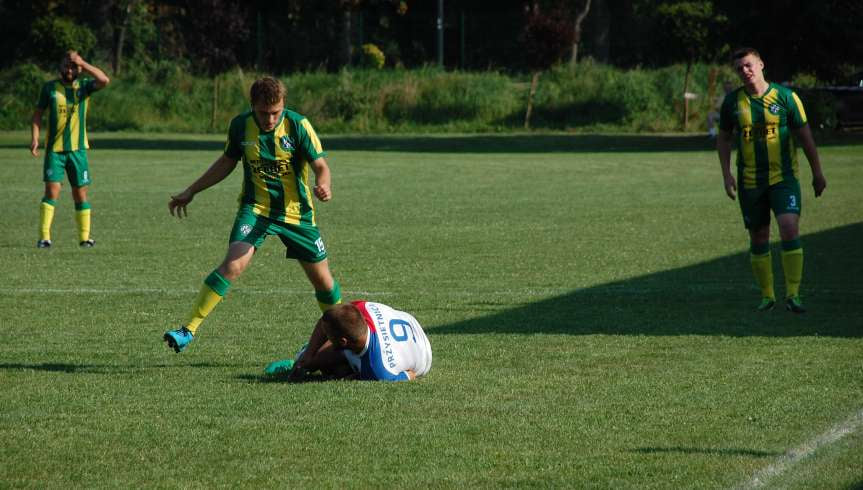 V liga krośnieńska. Mecz LKS Czeluśnica - Iskra Przysietnica 2-0