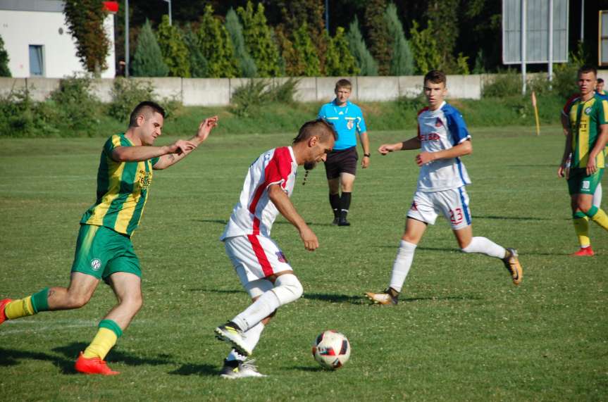 V liga krośnieńska. Mecz LKS Czeluśnica - Iskra Przysietnica 2-0