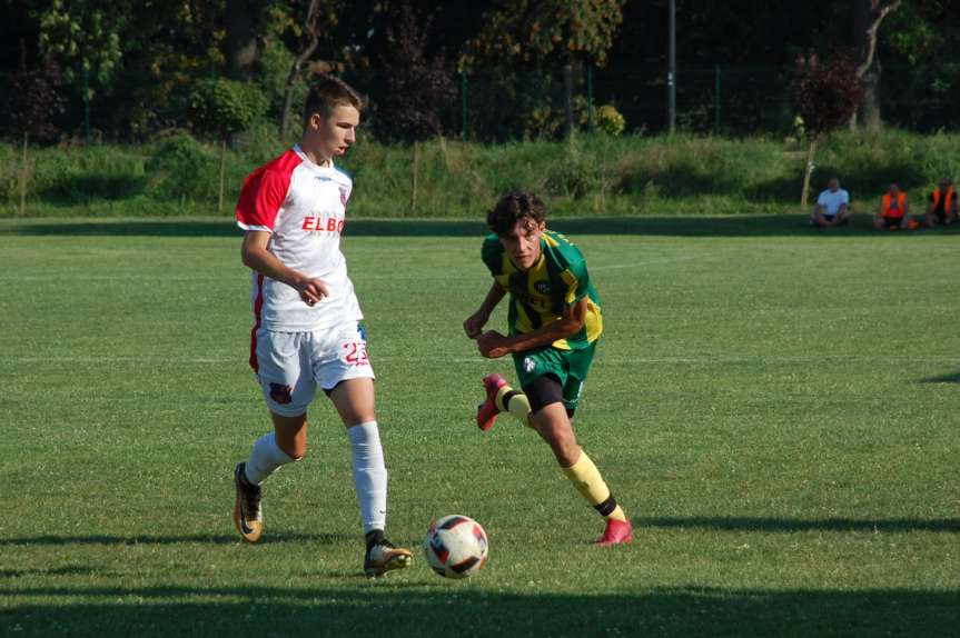 V liga krośnieńska. Mecz LKS Czeluśnica - Iskra Przysietnica 2-0