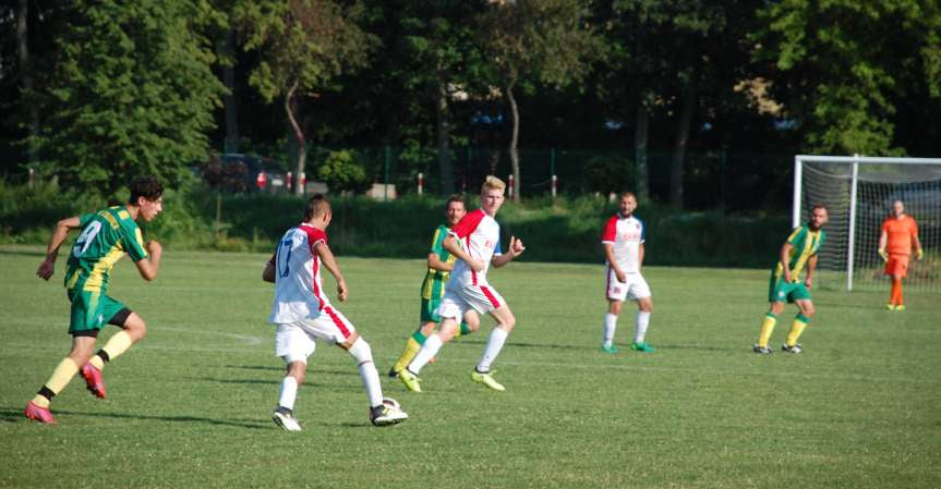 V liga krośnieńska. Mecz LKS Czeluśnica - Iskra Przysietnica 2-0