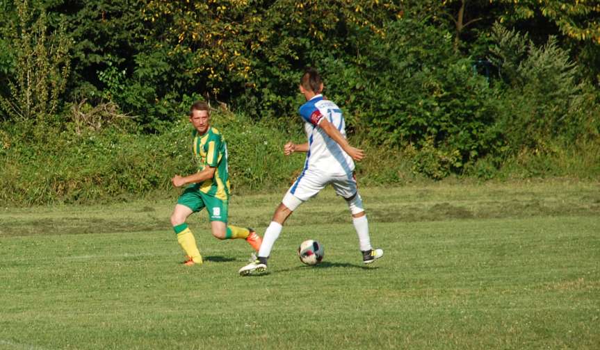 V liga krośnieńska. Mecz LKS Czeluśnica - Iskra Przysietnica 2-0