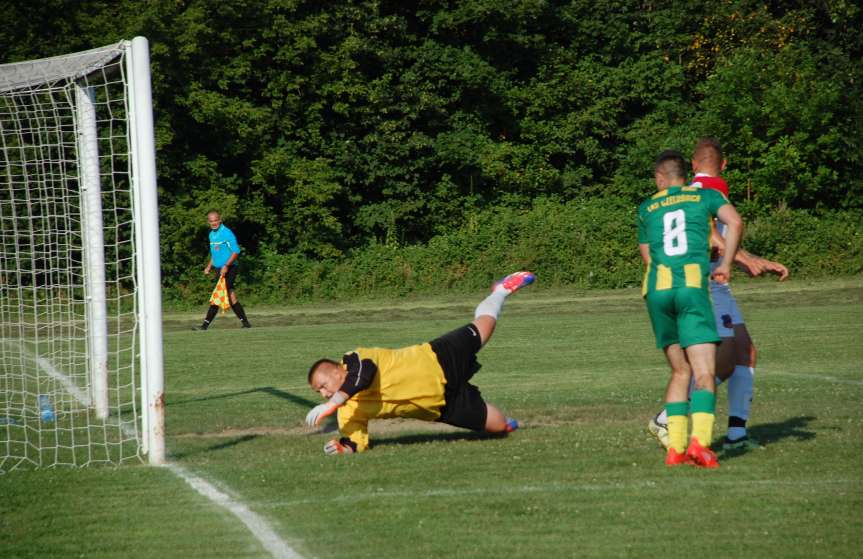 V liga krośnieńska. Mecz LKS Czeluśnica - Iskra Przysietnica 2-0