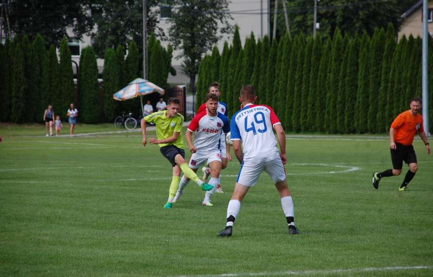 V liga krośnieńska. Mecz LKS Skołyszyn - Iskra Przysietnica