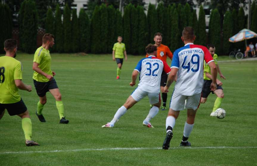 V liga krośnieńska. Mecz LKS Skołyszyn - Iskra Przysietnica