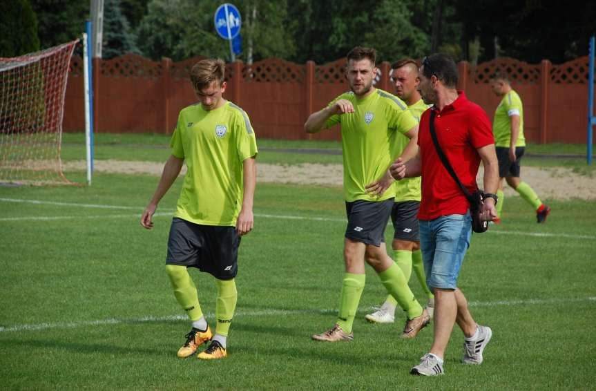 V liga krośnieńska. Mecz LKS Skołyszyn - Iskra Przysietnica