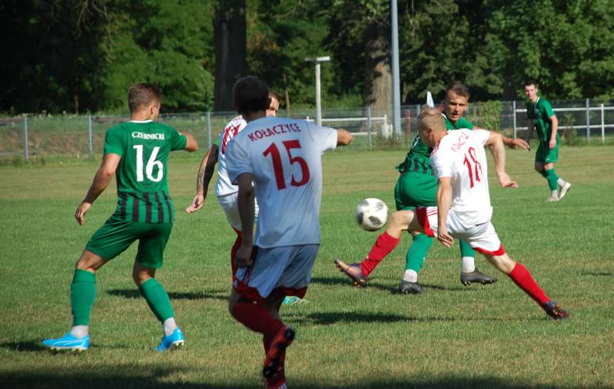 V liga krośnieńska. Mecz Ostoja Kołaczyce - Zamczysko Odrzykoń 1-4