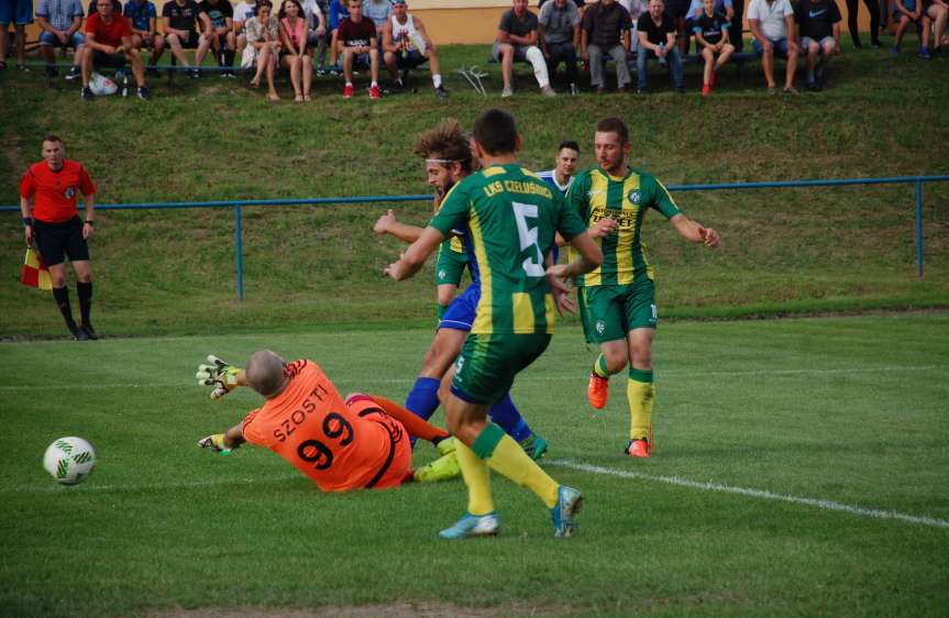 V liga krośnieńska. Mecz Tempo Nienaszów - LKS Czeluśnica 1-0