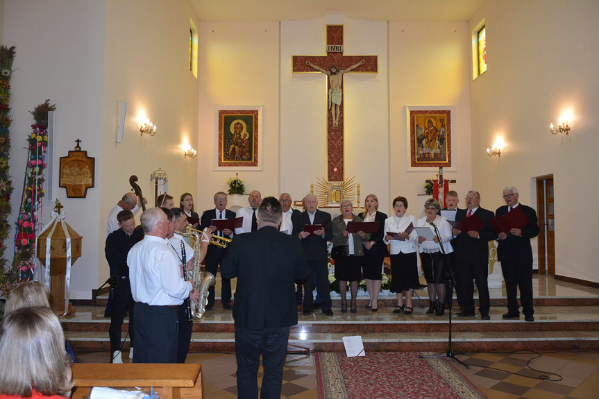 V Regionalny Przegląd Pieśni Maryjnej Ave Maria w Sieklówce