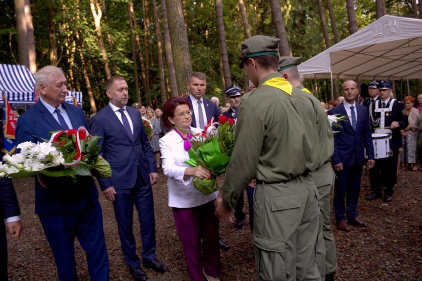 Warzyce oddali hołd ofiarom terroru hitlerowskiego