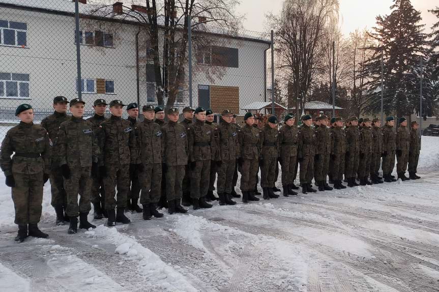 Wirtualna strzelnica w kołaczyckim liceum