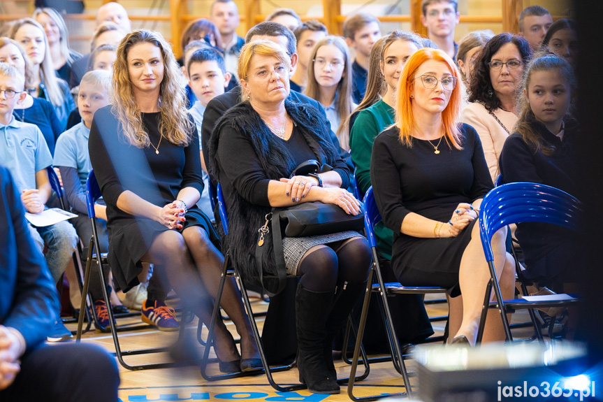 Wręczenie Orderu Uśmiechu prof. Karolowi Myśliwcowi