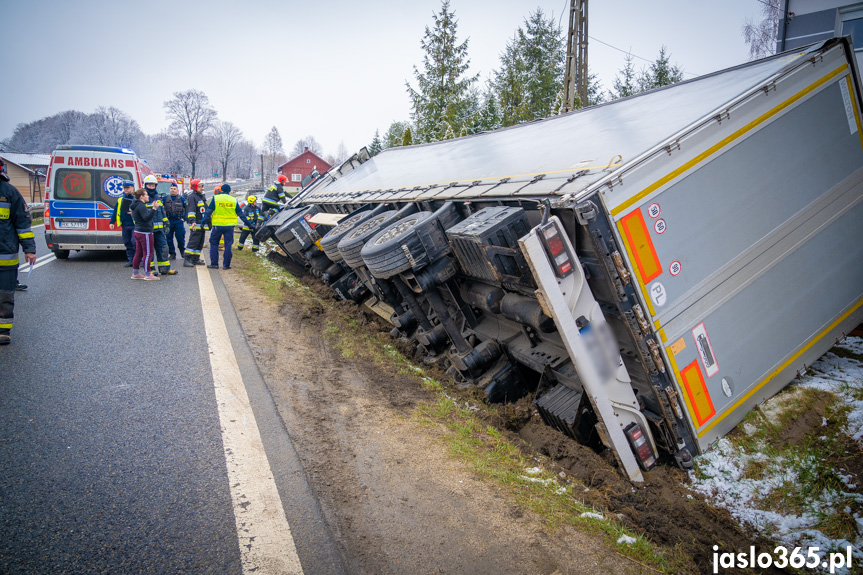 Wypadek tira w Tokach