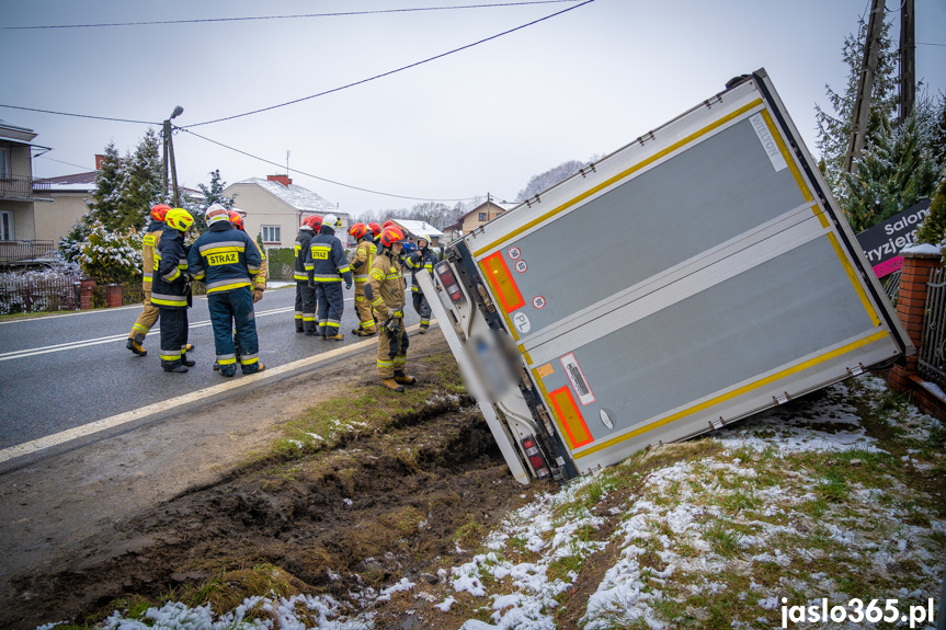 Wypadek tira w Tokach