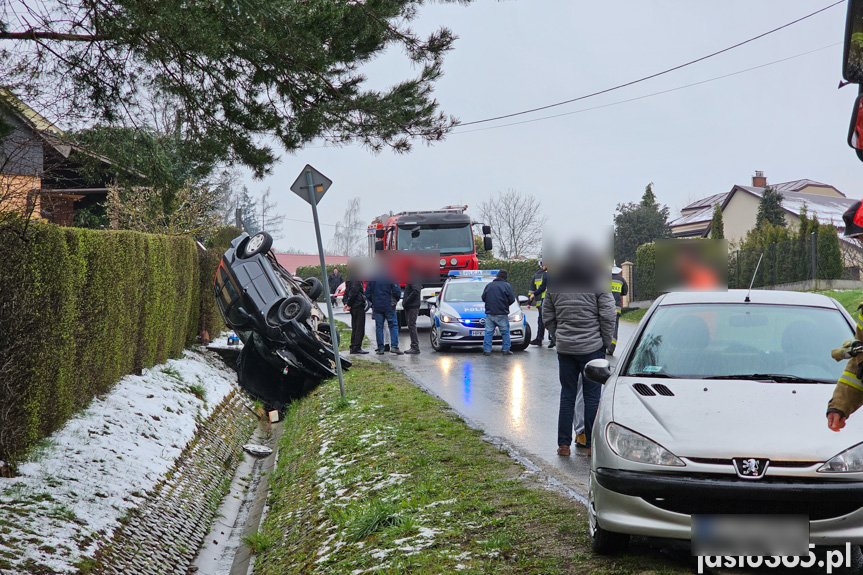 Wypadek w Dobrucowej. Jedna osoba poszkodowna