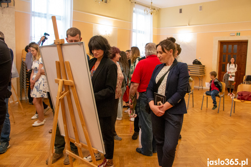 Wystawa Elżbiety Betlej w Nowym Żmigrodzie