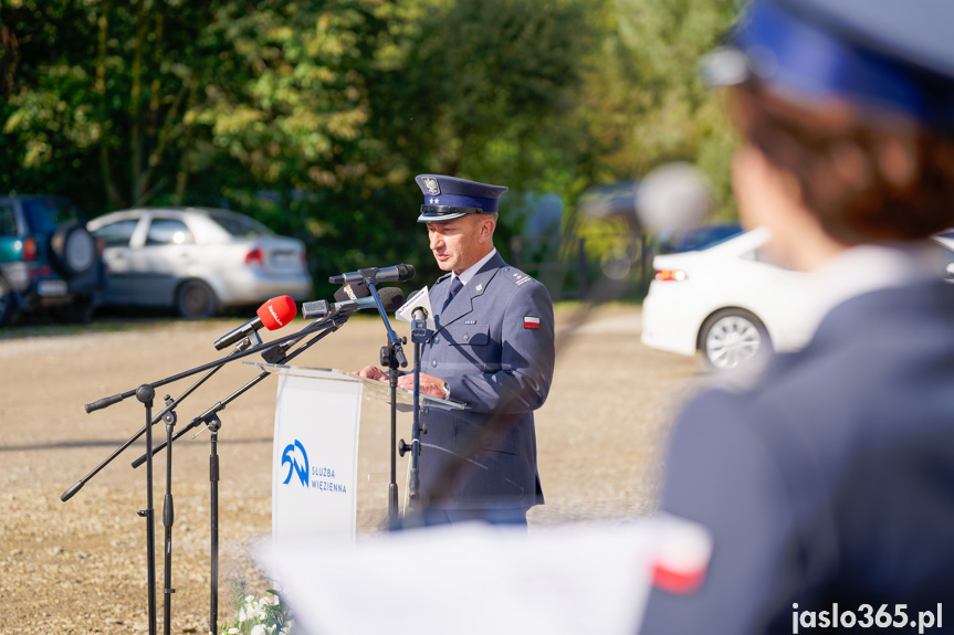 Zakład Karny w Jaśle. Wmurowanie...