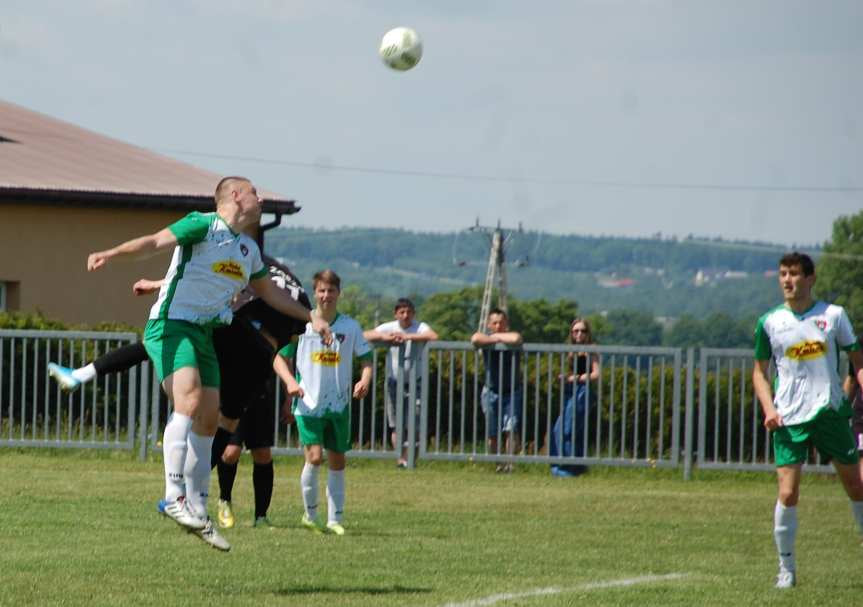 Zamczysko Mrukowa - Zorza Łęki Dukielskie 0-1