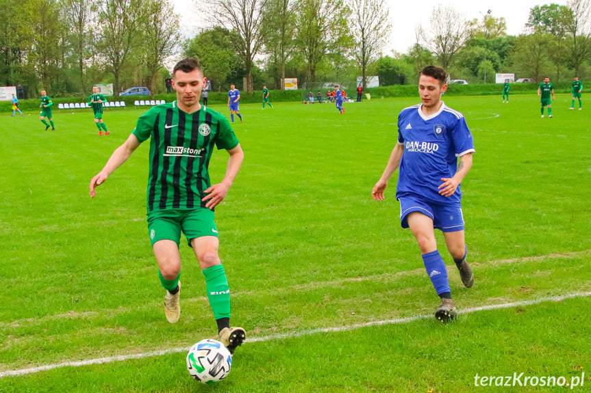 Zamczysko Odrzykoń - Tempo Nienaszów 4:1