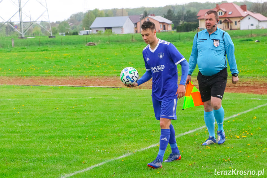 Zamczysko Odrzykoń - Tempo Nienaszów 4:1