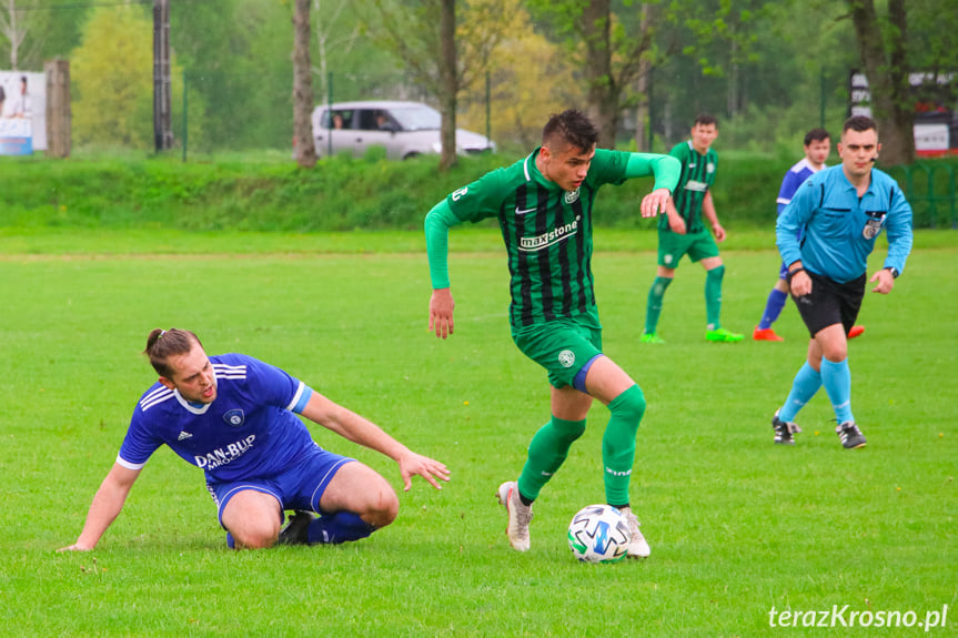 Zamczysko Odrzykoń - Tempo Nienaszów 4:1