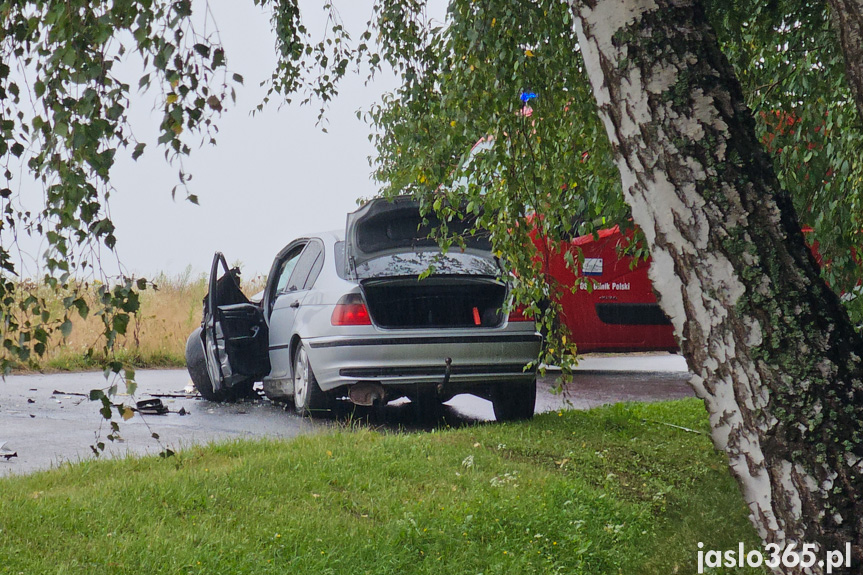 Zderzenie dwóch samochodów w Zarzeczu