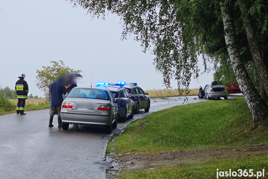 Zderzenie dwóch samochodów w Zarzeczu